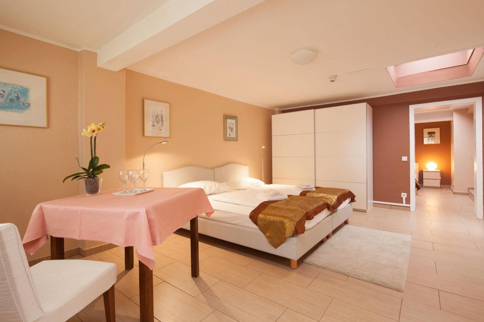 Hotel Herzog Düsseldorf Extérieur photo
